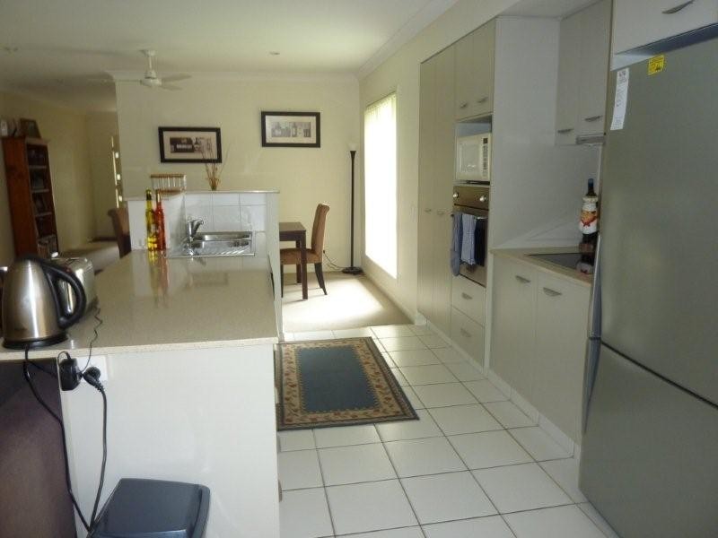 4 Schneid Street, Mudgeeraba QLD 4213