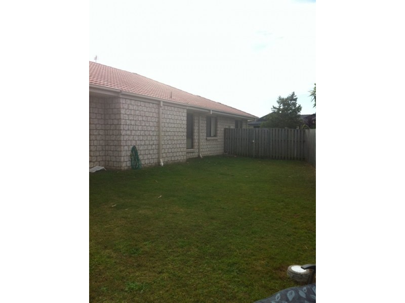 4 Schneid Street, Mudgeeraba QLD 4213