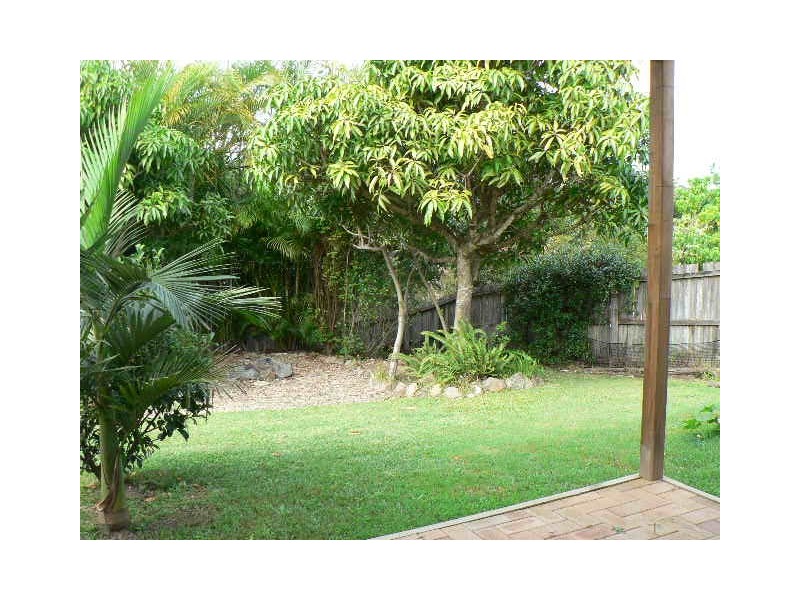 28 Cozens Way, Highland Park QLD 4211