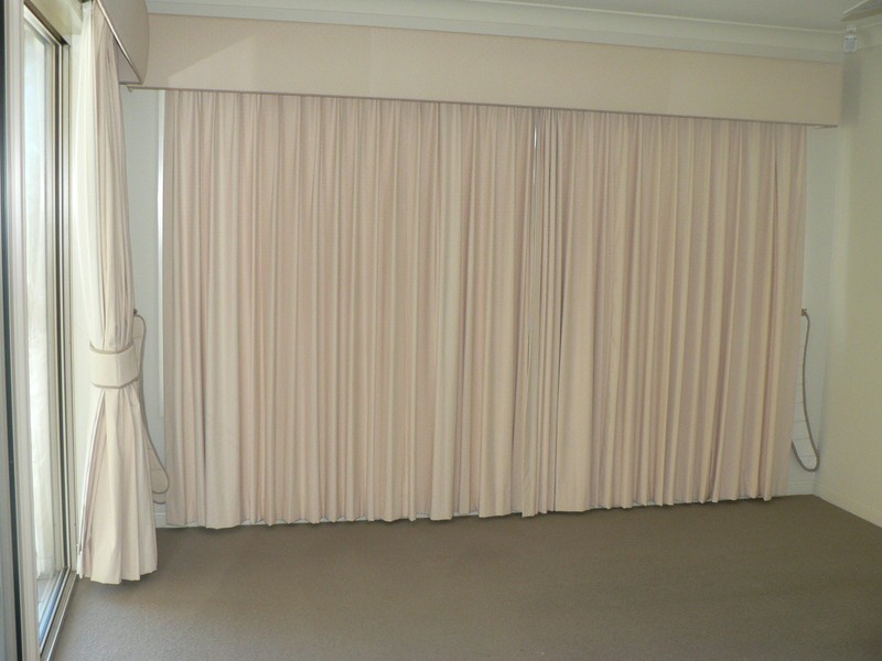 16 Blue Ridge Cres, Varsity Lakes QLD 4227