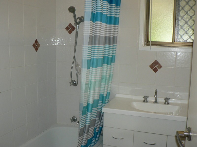 343 Hinkler Dr, Worongary QLD 4213