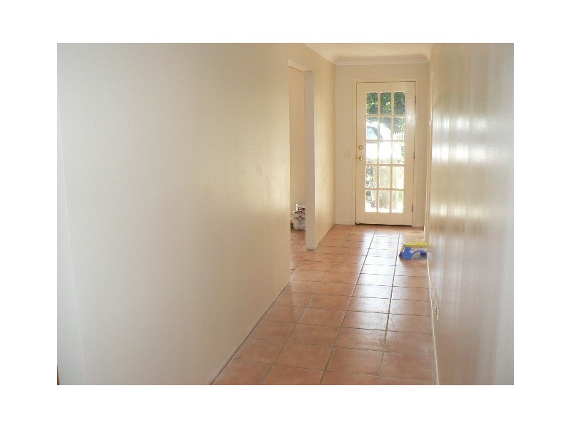 17 Lomatia Court, Bonogin QLD 4213