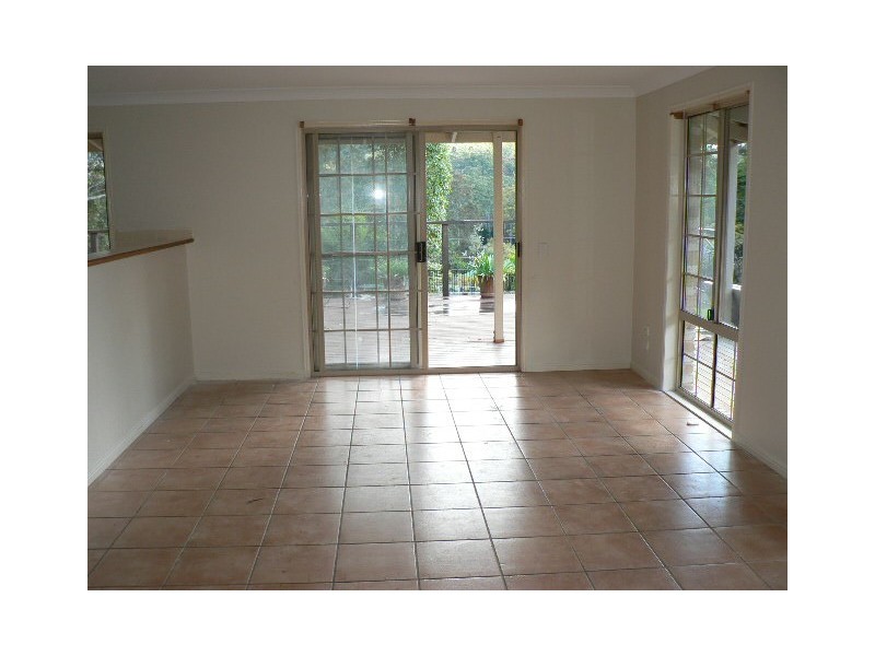 17 Lomatia Court, Bonogin QLD 4213