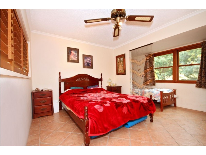 46 Bonogin Road, Mudgeeraba QLD 4213