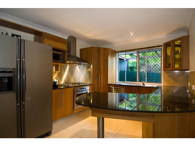 118 Wallandra Rd, Mudgeeraba QLD 4213