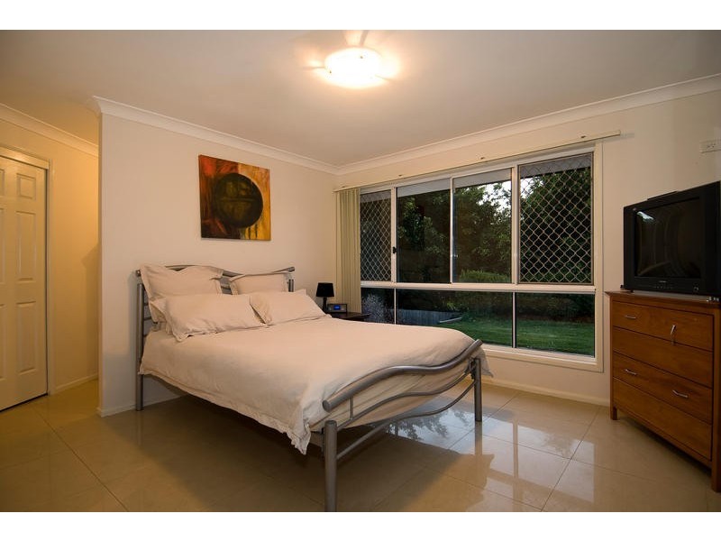 118 Wallandra Rd, Mudgeeraba QLD 4213