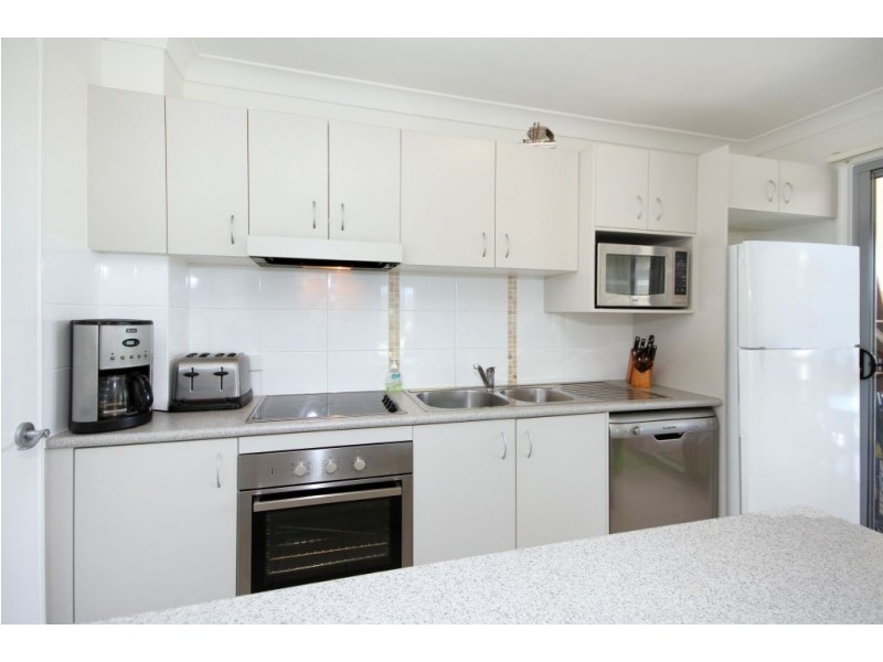 16/1 Hinterland Drive, Mudgeeraba QLD 4213