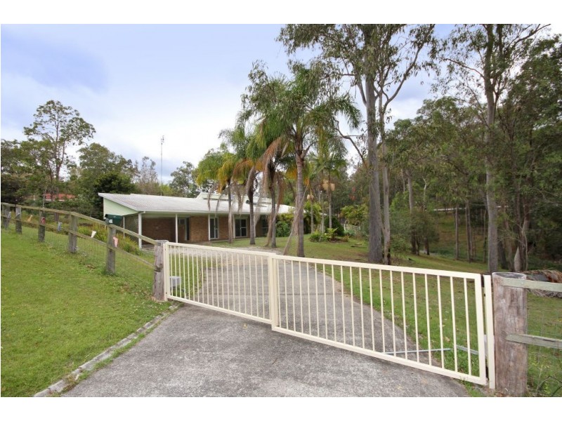 29 Walker Drive, Worongary QLD 4213