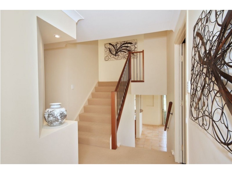 17 Highbridge Rise, Mudgeeraba QLD 4213