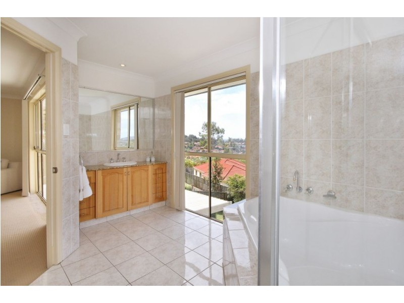 17 Highbridge Rise, Mudgeeraba QLD 4213