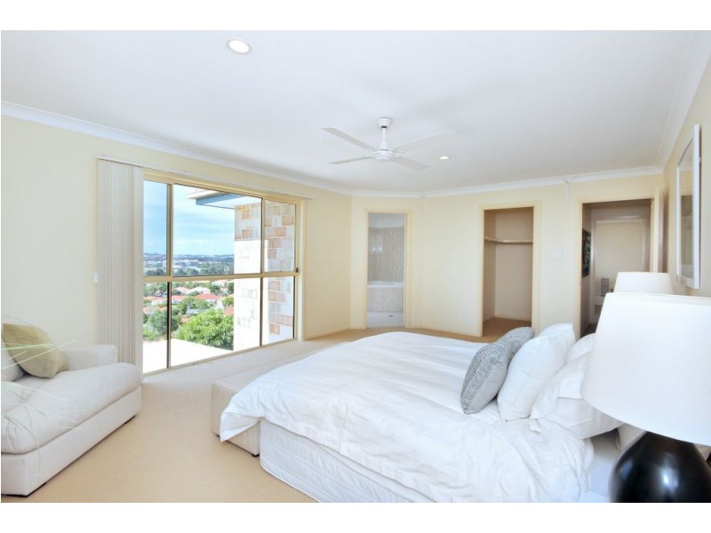 17 Highbridge Rise, Mudgeeraba QLD 4213