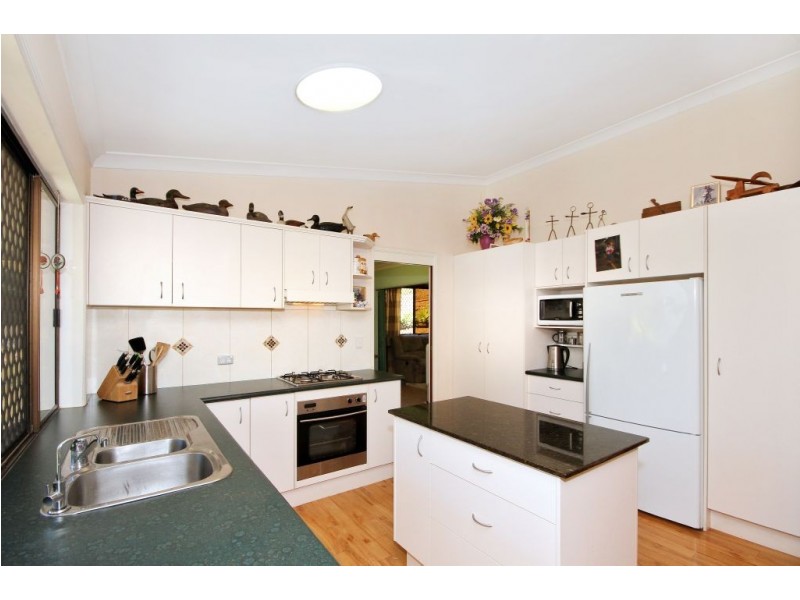 136 Aylesham Drive, Bonogin QLD 4213