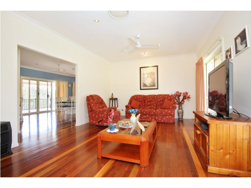 1 Nature Valley Ct, Tallai QLD 4213