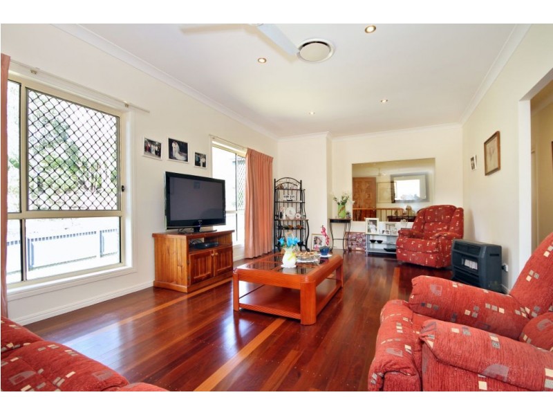 1 Nature Valley Ct, Tallai QLD 4213