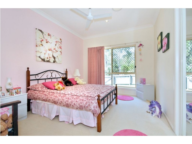 1 Nature Valley Ct, Tallai QLD 4213