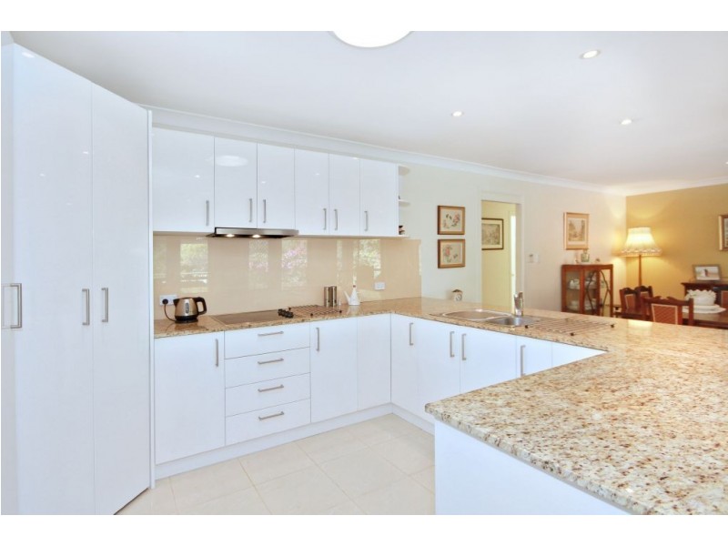 1 Carol Anne Court, Bonogin QLD 4213