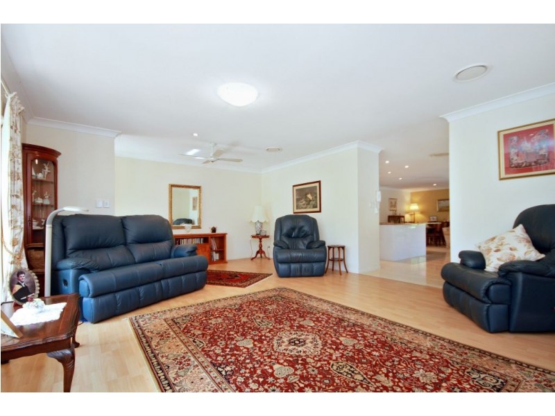 1 Carol Anne Court, Bonogin QLD 4213