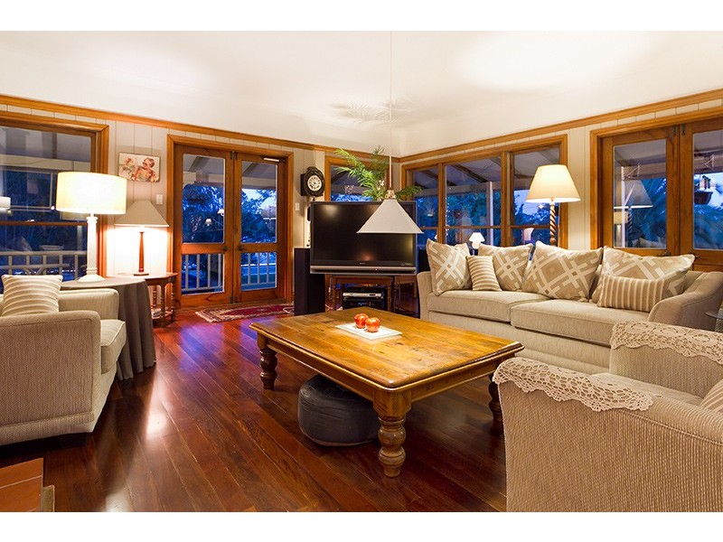 11 Worongary Rd, Tallai QLD 4213