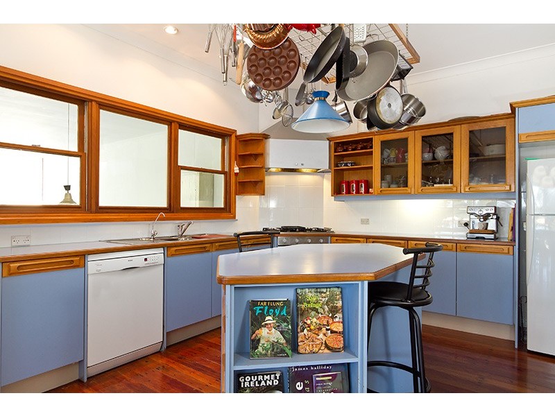 11 Worongary Rd, Tallai QLD 4213