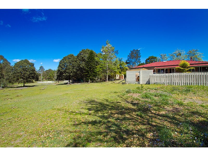 11 Worongary Rd, Tallai QLD 4213