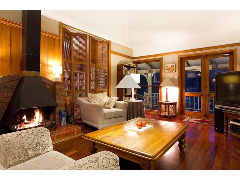 11 Worongary Rd, Tallai QLD 4213