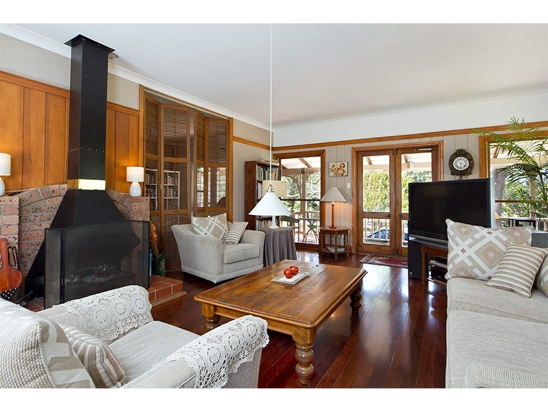 11 Worongary Rd, Tallai QLD 4213