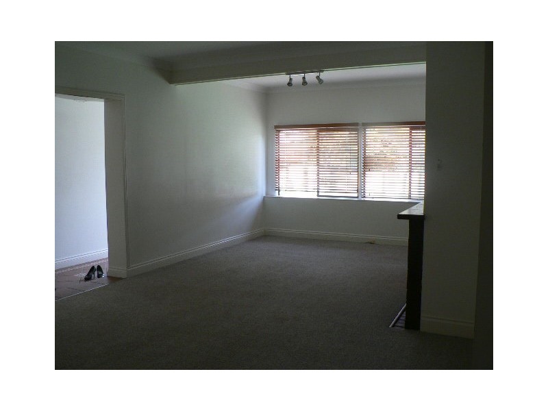 3 Schneider Avenue, Labrador QLD 4215