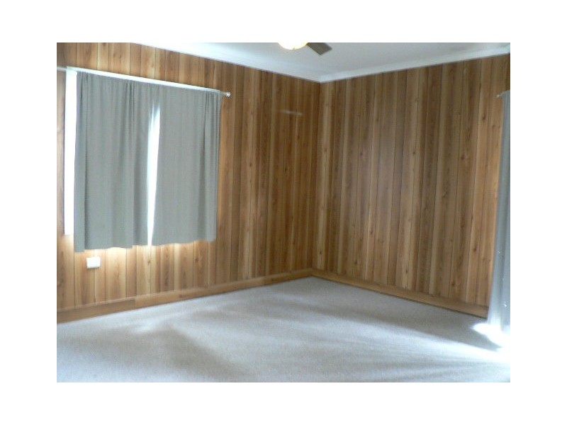 3 Schneider Avenue, Labrador QLD 4215