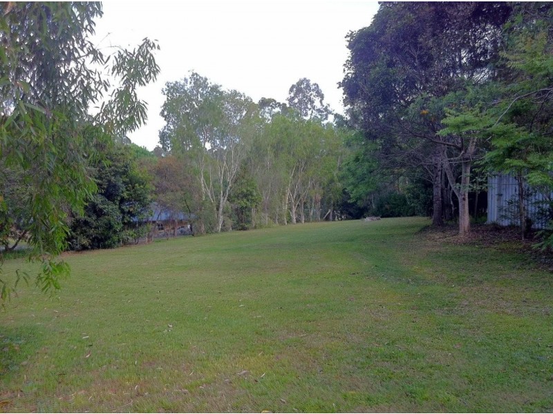 13 Leisure Lane, Worongary QLD 4213