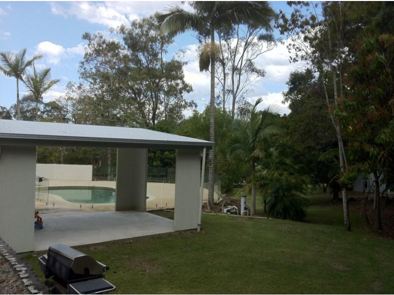 13 Leisure Lane, Worongary QLD 4213