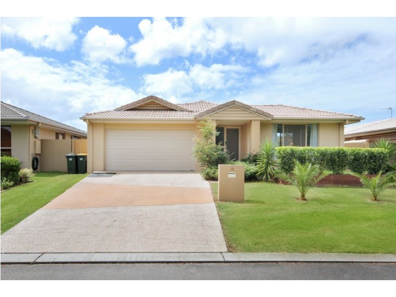 18  Dowson Esplanade, Mudgeeraba QLD 4213