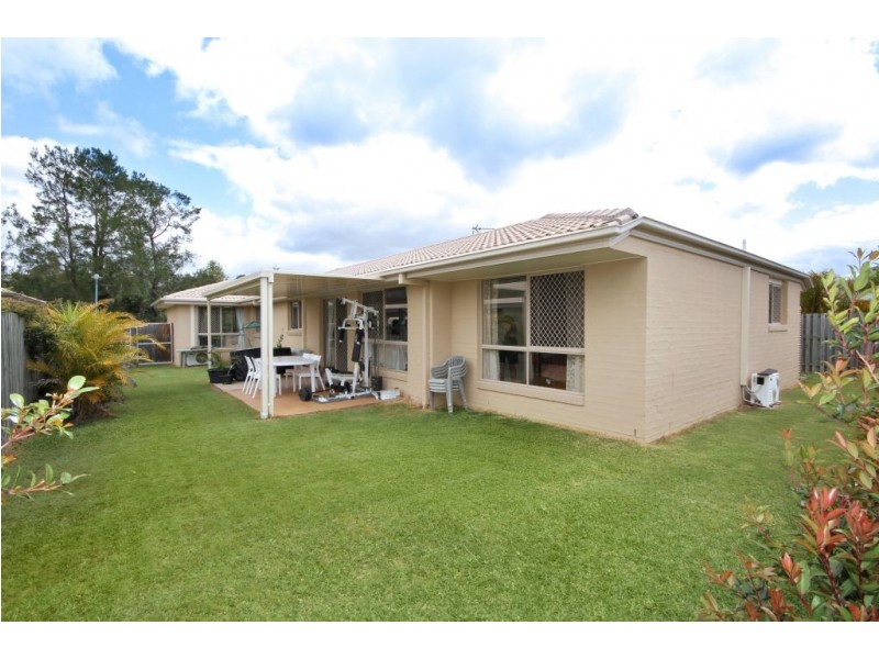 18  Dowson Esplanade, Mudgeeraba QLD 4213