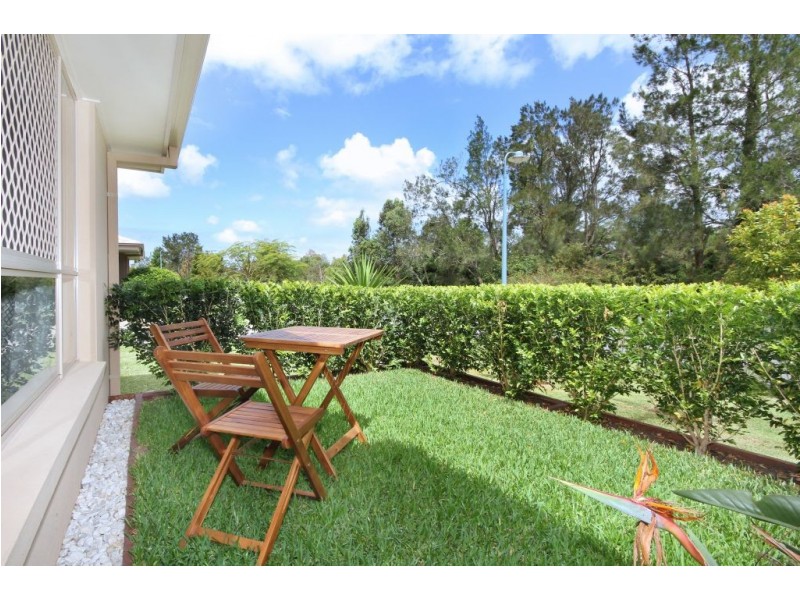 18  Dowson Esplanade, Mudgeeraba QLD 4213