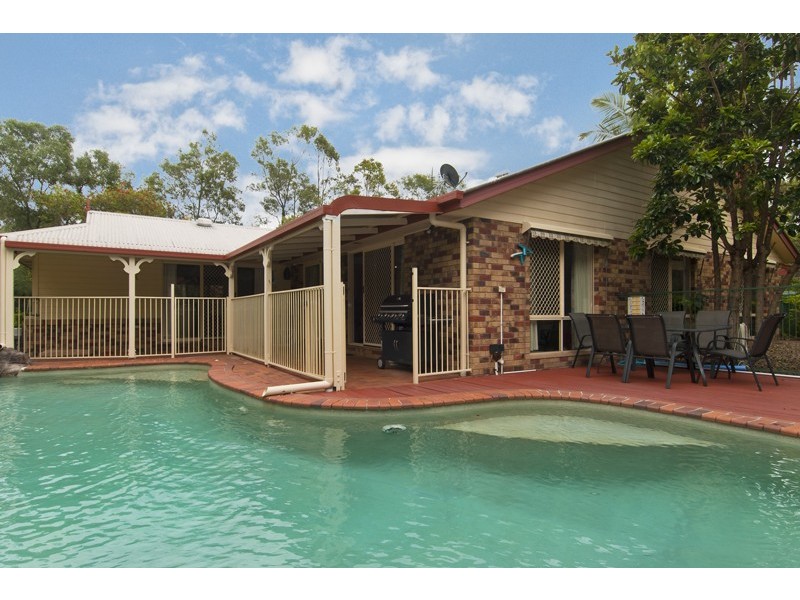 8 Thomas Duncan Ct, Worongary QLD 4213