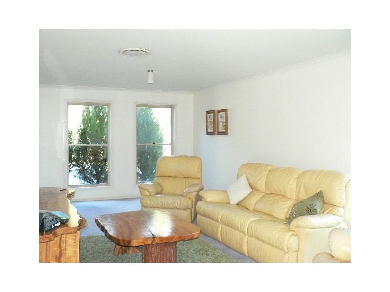 76 Tourmaline Court, Bonogin QLD 4213