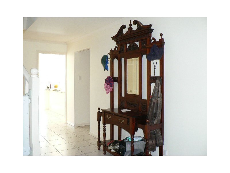 76 Tourmaline Court, Bonogin QLD 4213