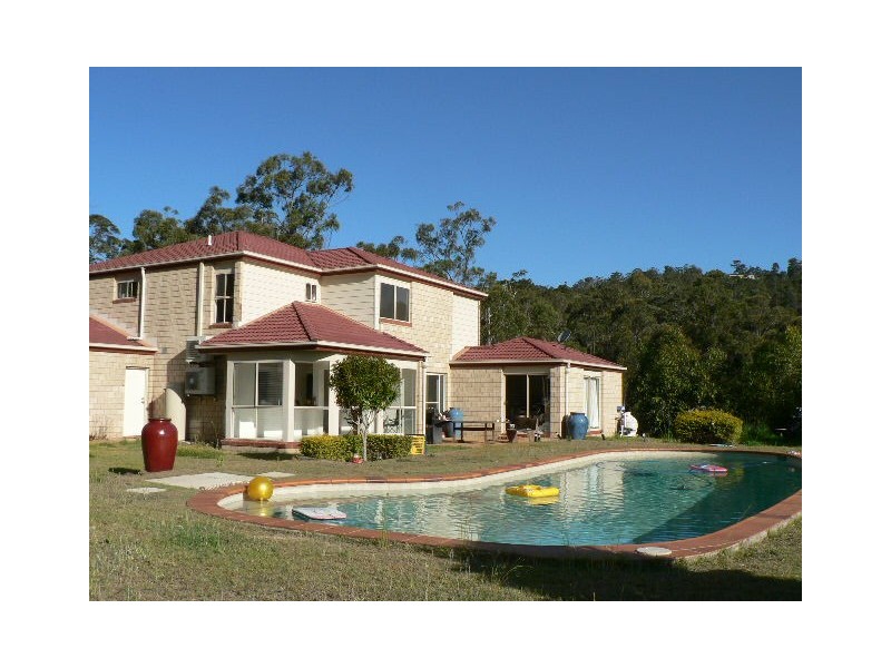 76 Tourmaline Court, Bonogin QLD 4213