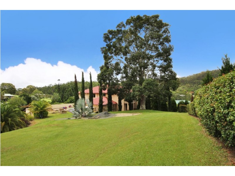 2 Fairy Wren Ct, Bonogin QLD 4213