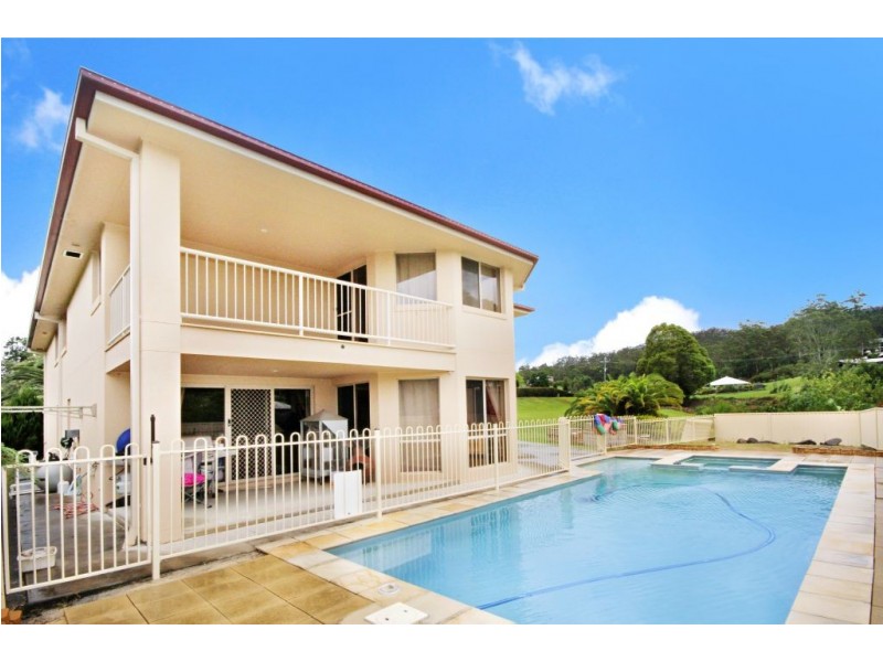 2 Fairy Wren Ct, Bonogin QLD 4213