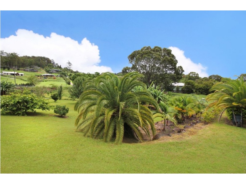 2 Fairy Wren Ct, Bonogin QLD 4213