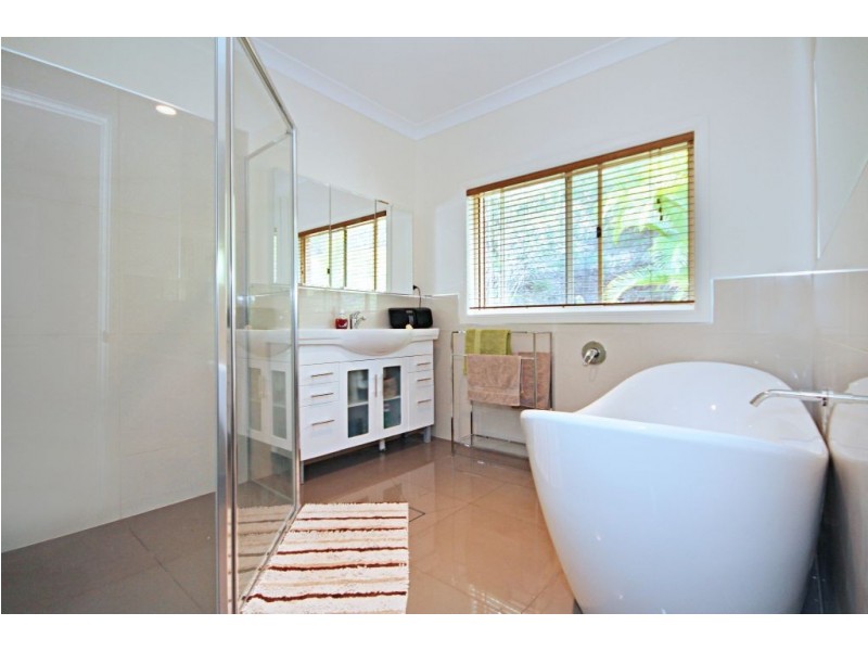 14 Raffles Court, Mudgeeraba QLD 4213