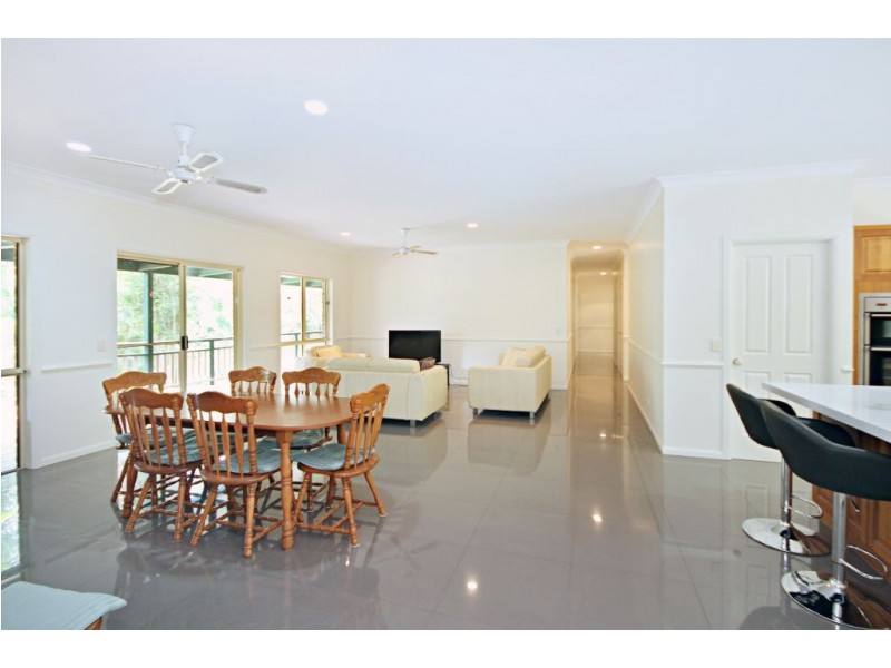 14 Raffles Court, Mudgeeraba QLD 4213