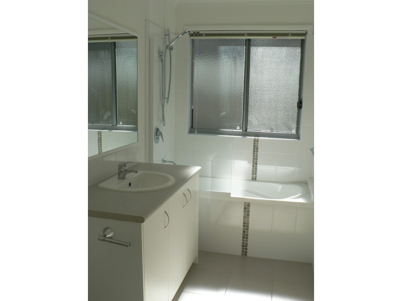 16/1 Hinterland Dr, Mudgeeraba QLD 4213