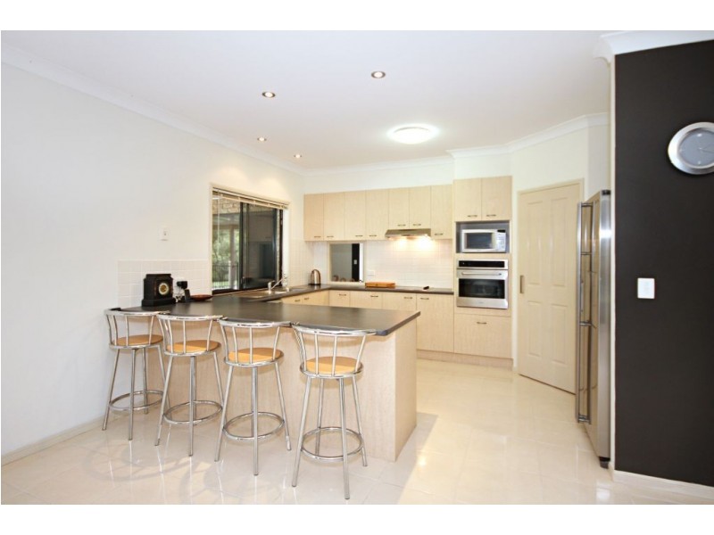 10 Nature Valley Court, Tallai QLD 4213