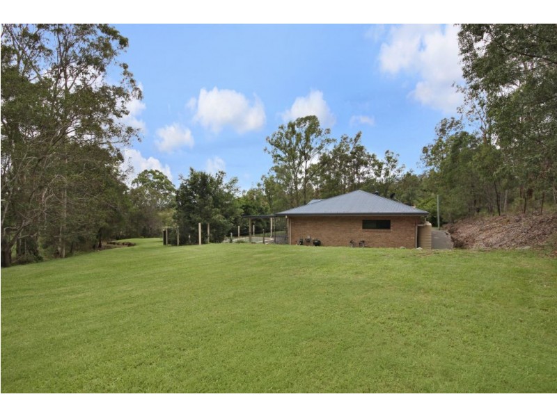 10 Nature Valley Court, Tallai QLD 4213
