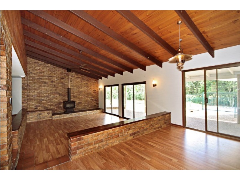 42 Berrigans Road, Mudgeeraba QLD 4213