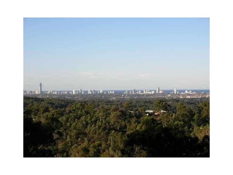 13 Seascape Court, Tallai QLD 4213