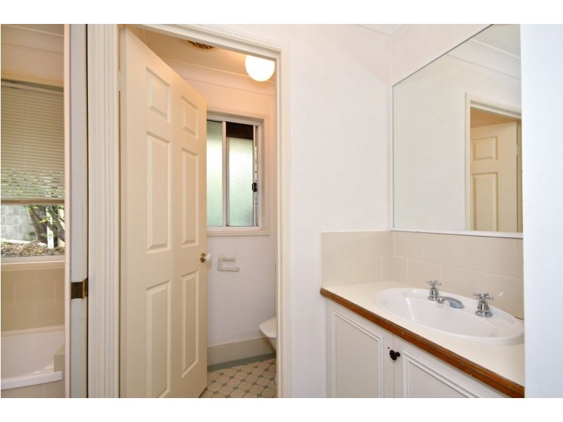 23 Pepperwood Road, Bonogin QLD 4213