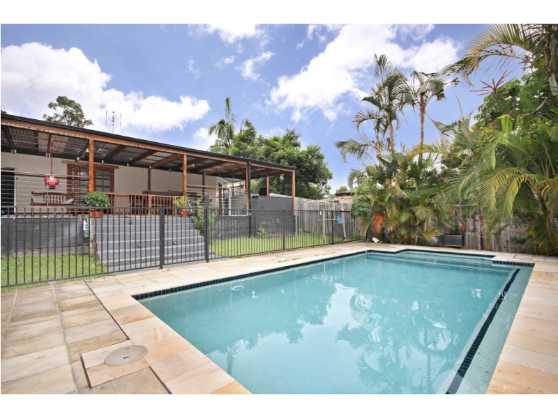 8 Sun Ct, Mudgeeraba QLD 4213