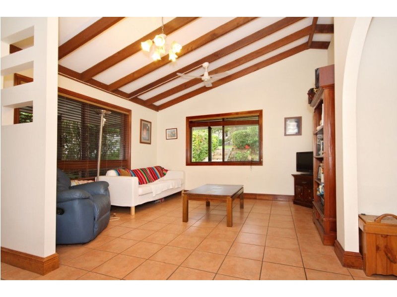 8 Sun Ct, Mudgeeraba QLD 4213